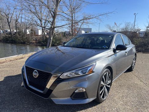 Used 2022 Nissan Altima 2.5 SR image 8