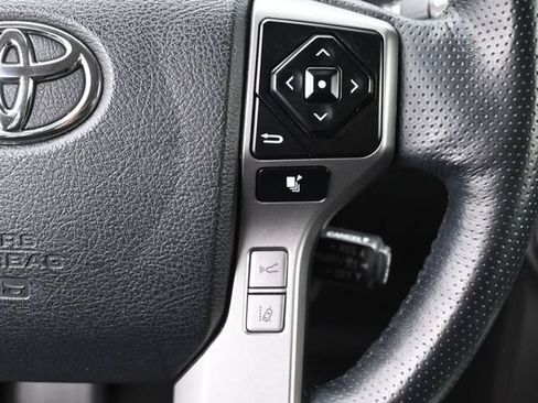 Used 2023 Toyota 4Runner SR5 Premium w/ Moonroof Package AWD/4WD image 18