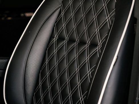 Used 2024 Mercedes-Benz Sprinter 3500 image 40