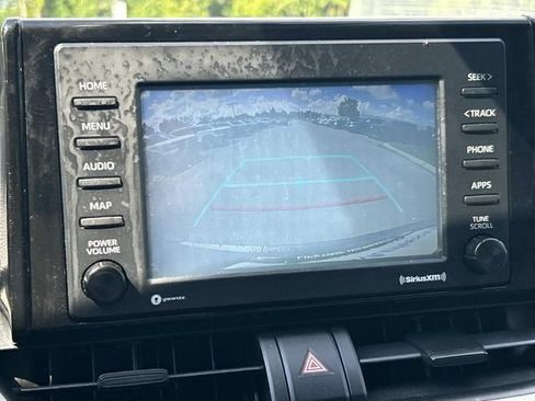 Used 2020 Toyota RAV4 XLE w/ Convenience Package FWD image 39
