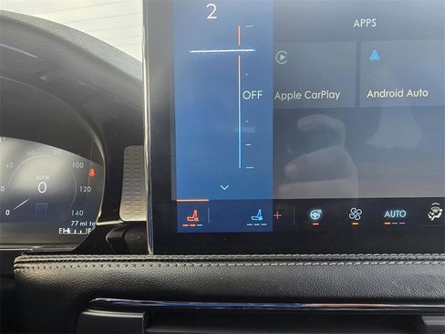 Certified 2023 Lincoln Corsair Reserve w/ Equipment Group 202A image 17