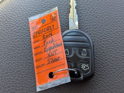 Used 2014 Ford Expedition XLT RWD image 19