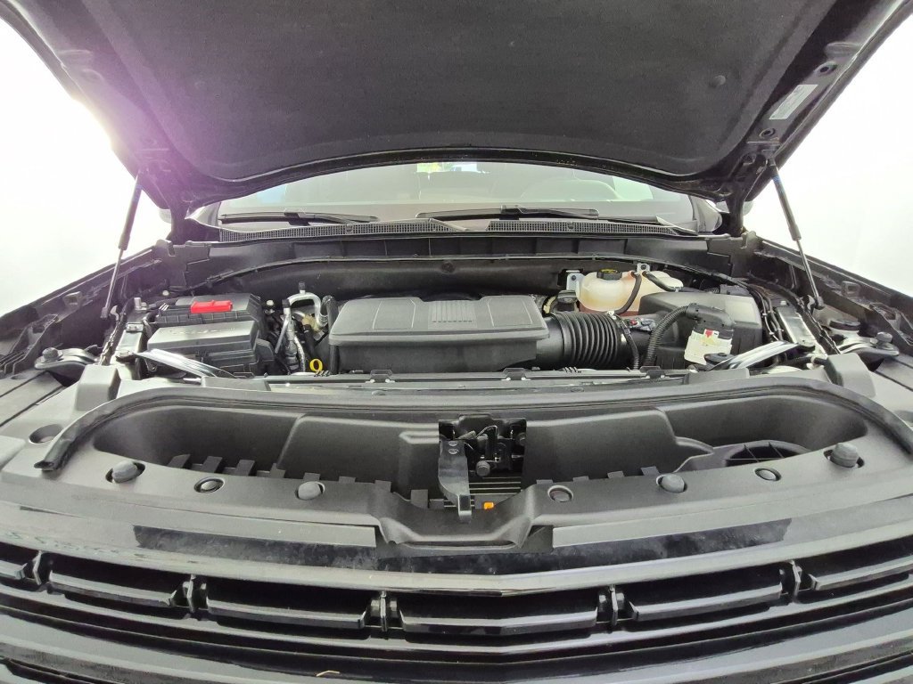 Used 2024 Chevrolet Tahoe RST w/ Luxury Package AWD/4WD image 40