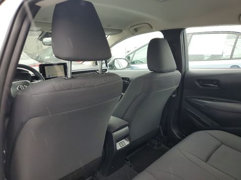Used 2025 Toyota Corolla LE FWD image 11