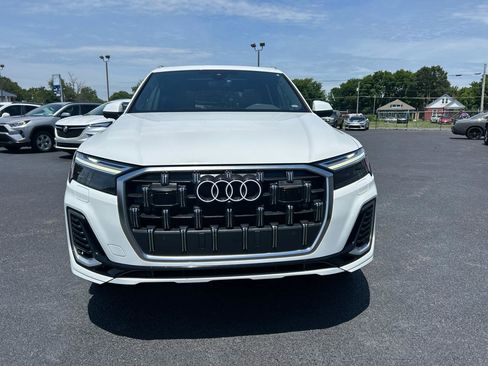Used 2025 Audi Q7 3.0T Premium Plus AWD/4WD image 2