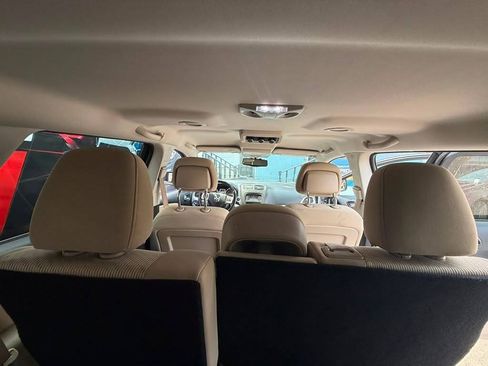 Used 2013 Dodge Journey SXT w/ Flexible Seating Group FWD image 23