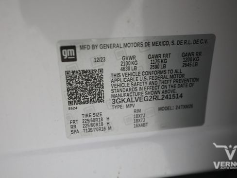 Used 2024 GMC Terrain SLT AWD/4WD image 13