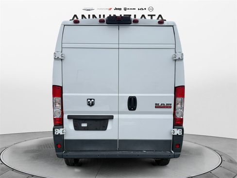 Used 2017 RAM ProMaster 2500 w/ Interior Convenience Group image 4