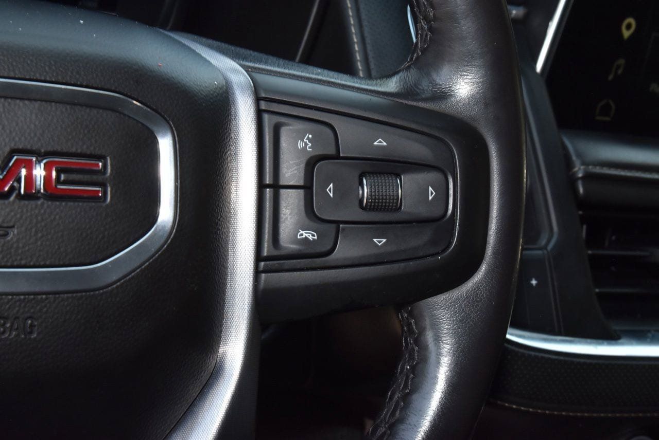 Used 2023 GMC Yukon XL SLT RWD image 25