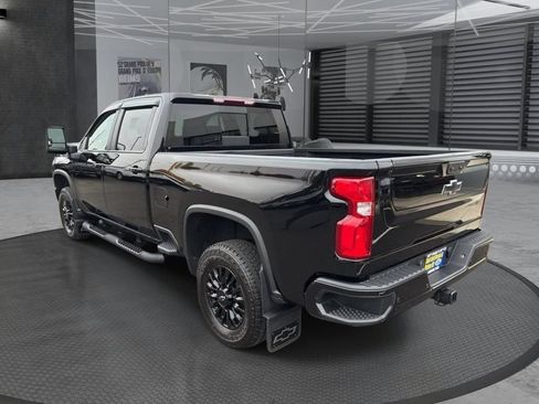 Used 2022 Chevrolet Silverado 2500 LTZ w/ LTZ Plus Package AWD/4WD image 7
