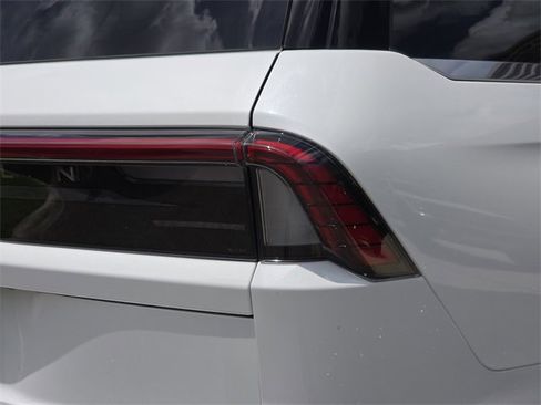 New 2025 Lincoln Navigator Reserve image 7