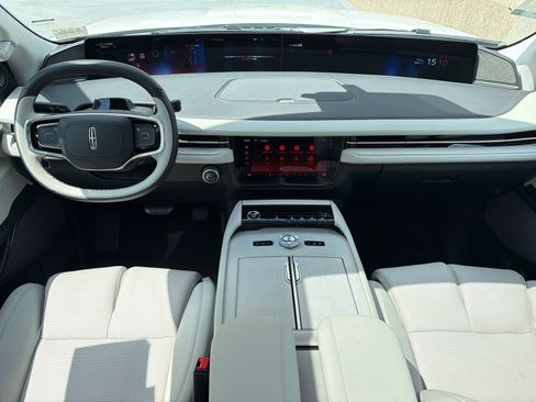 New 2026 Lincoln Navigator Reserve AWD/4WD image 21
