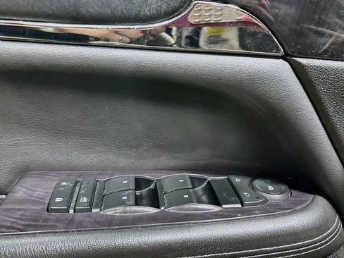 Used 2017 Buick Enclave Leather AWD/4WD image 15