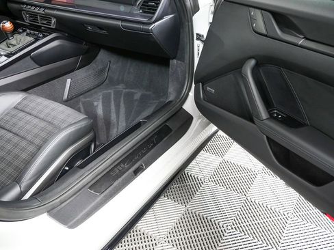 Certified 2025 Porsche 911 Carrera RWD image 23