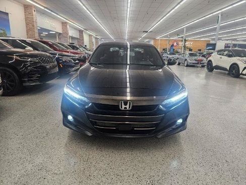 Used 2022 Honda Accord Sport image 3