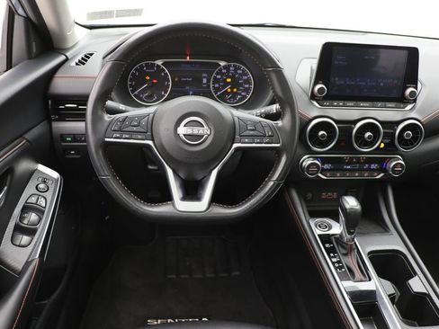 Used 2024 Nissan Sentra SR w/ SR Premium Package image 13