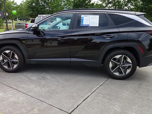 Used 2025 Hyundai Tucson SEL FWD image 6
