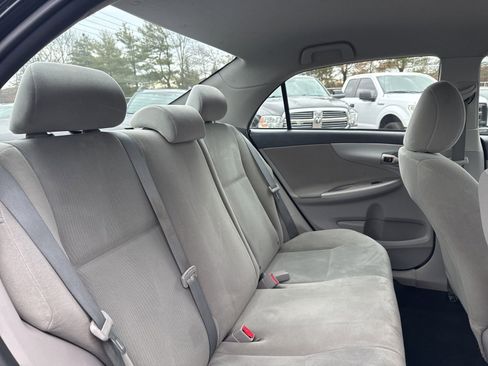 Used 2013 Toyota Corolla LE image 16