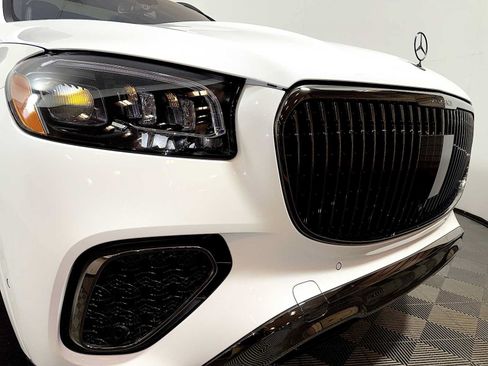 Used 2025 Mercedes-Benz Maybach GLS 600 4MATIC image 25