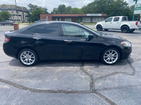 Used 2013 Dodge Dart Limited w/ Technology Group FWD image 4