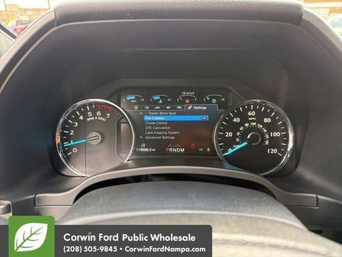Used 2018 Ford F150 Platinum w/ Technology Package AWD/4WD image 18