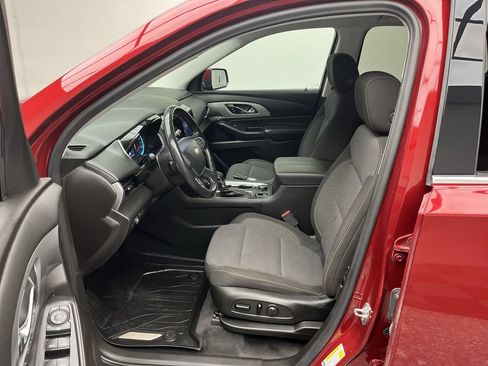 Certified 2021 Chevrolet Traverse LT w/ LPO, Floor Liner Package AWD/4WD image 3