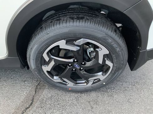 Used 2023 Subaru Crosstrek 2.5i Limited w/ Moonroof Package image 23