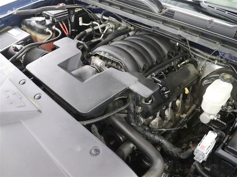 Used 2018 Chevrolet Silverado 1500 High Country image 38