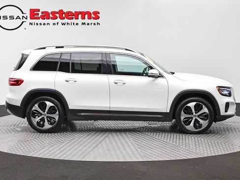 Used 2025 Mercedes-Benz GLB 250 w/ Exclusive Package image 4