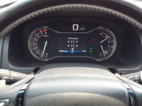 Used 2016 Honda Pilot Touring image 22