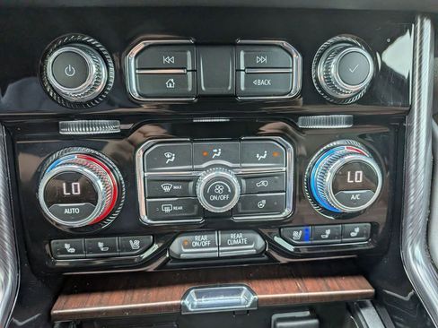 Used 2023 GMC Yukon Denali Ultimate w/ LPO, Floor Liner Package AWD/4WD image 26