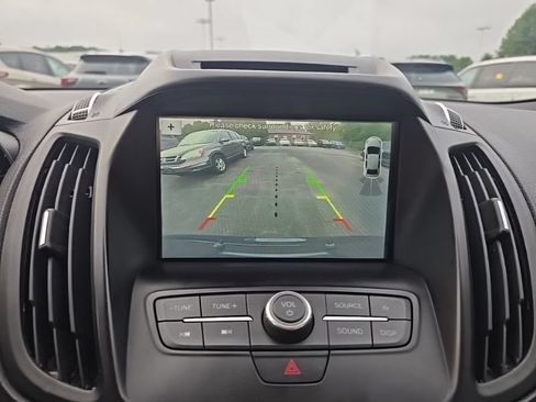 Used 2018 Ford Escape SEL FWD image 16