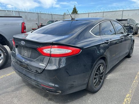 Used 2013 Ford Fusion SE FWD image 5
