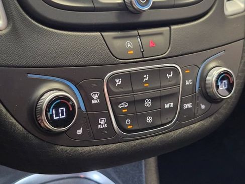 Used 2023 Chevrolet Malibu LT w/ LPO, Floor Liner Package FWD image 22