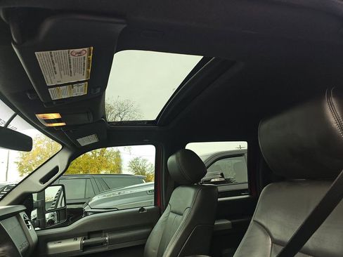 Used 2014 Ford F250 Lariat w/ Lariat Ultimate Package image 15