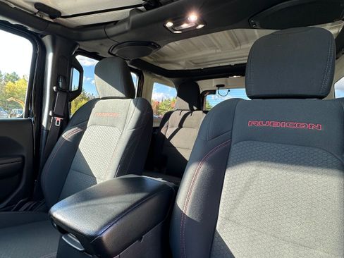 Used 2021 Jeep Wrangler Unlimited Rubicon AWD/4WD image 10