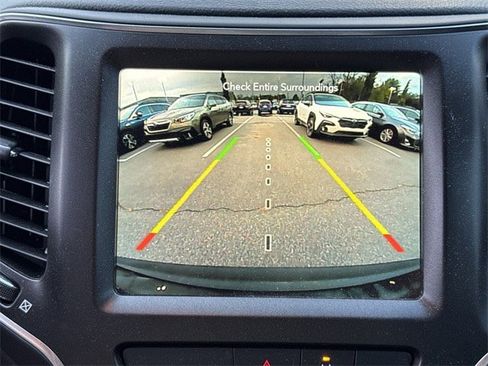 Used 2022 Jeep Cherokee Trailhawk w/ Sound & Nav Group image 26