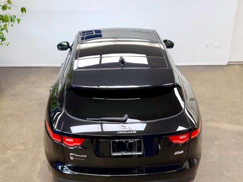 Used 2017 Jaguar F-PACE R-Sport image 37