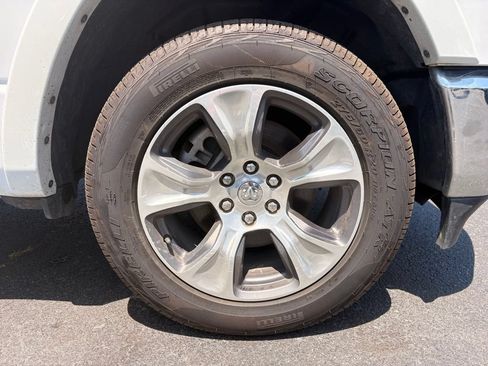 Used 2022 RAM 1500 Laramie AWD/4WD image 29