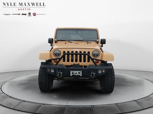 Used 2013 Jeep Wrangler Unlimited Sahara w/ Connectivity Group AWD/4WD image 18