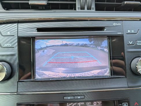 Used 2015 Toyota Avalon XLE FWD image 19