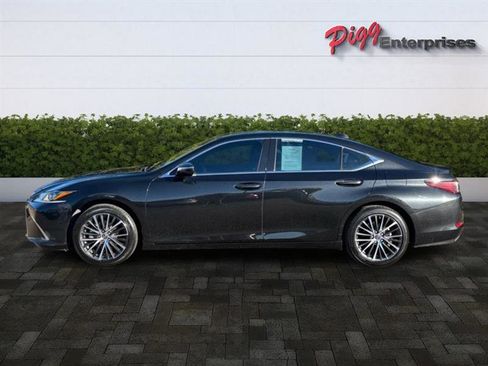 Used 2024 Lexus ES 350 Premium image 4