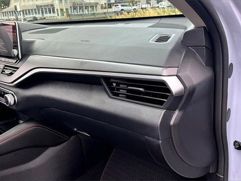 Certified 2024 Nissan Altima 2.5 SR image 23