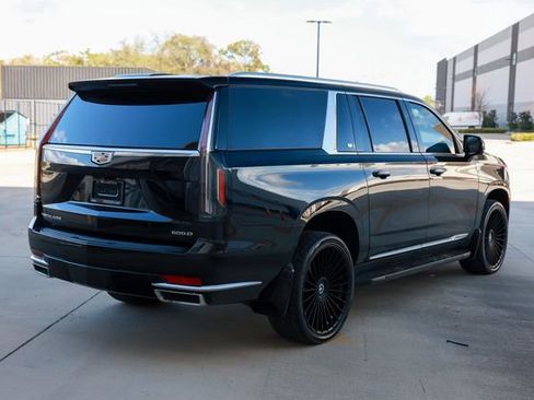 Used 2023 Cadillac Escalade ESV Luxury RWD image 16