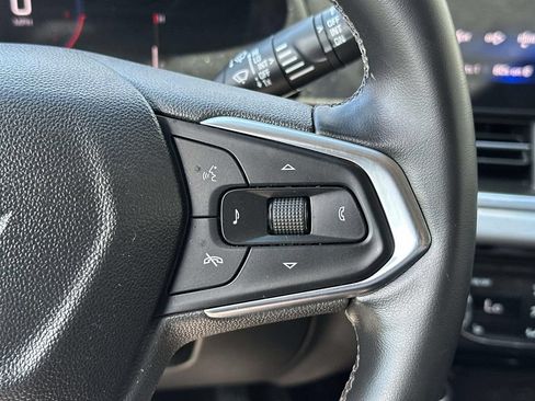 Used 2024 Chevrolet Trax LT w/ Driver Confidence Package FWD image 19