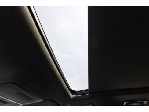 Used 2025 Chevrolet Traverse High Country w/ LPO, Floor Liner Package FWD image 26