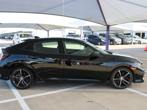 Used 2020 Honda Civic Sport image 7