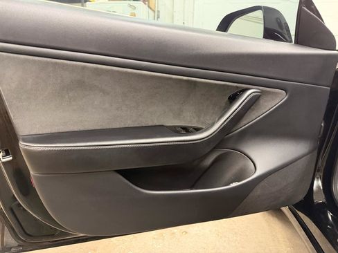 Used 2018 Tesla Model 3 RWD image 16