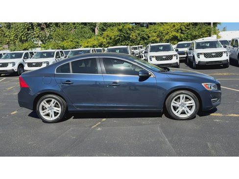 Used 2015 Volvo S60 T5 Premier image 9