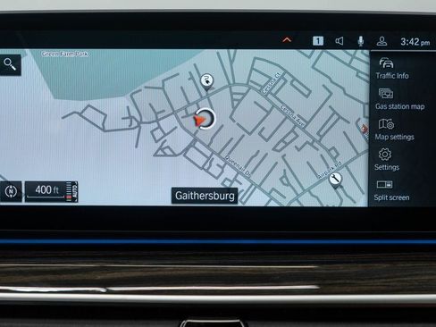 Used 2023 BMW 530e xDrive w/ Premium Package image 23